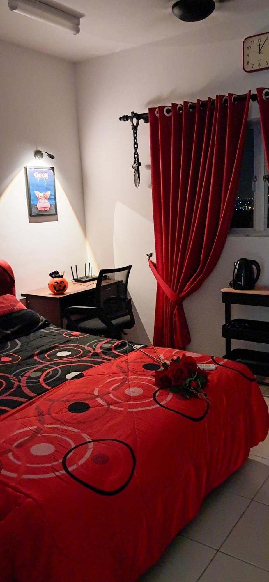 The Red Room Alanis Residence Sepang Extérieur photo