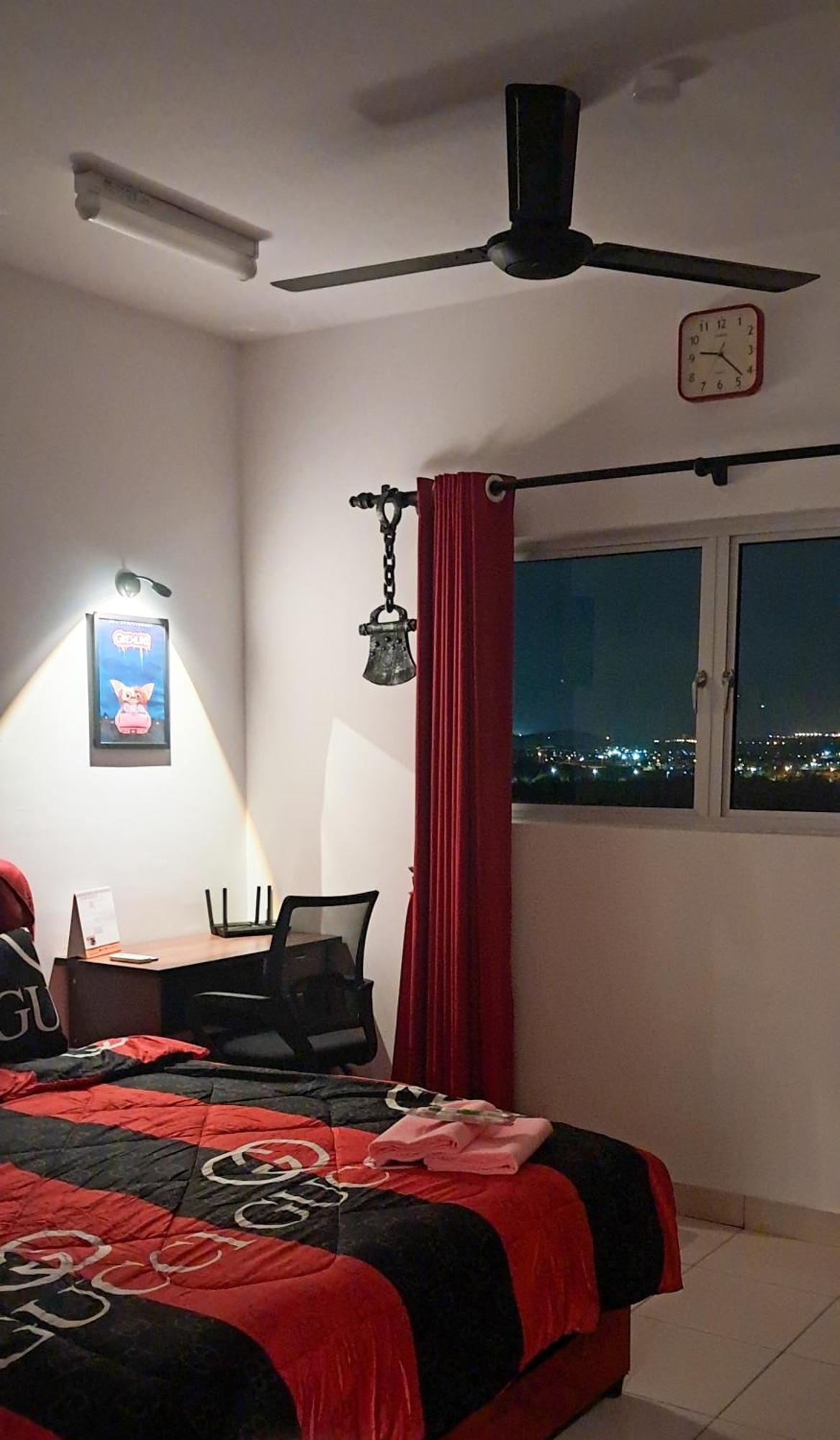 The Red Room Alanis Residence Sepang Extérieur photo