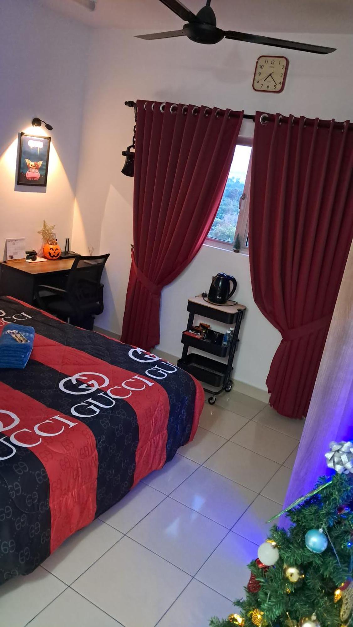 The Red Room Alanis Residence Sepang Extérieur photo